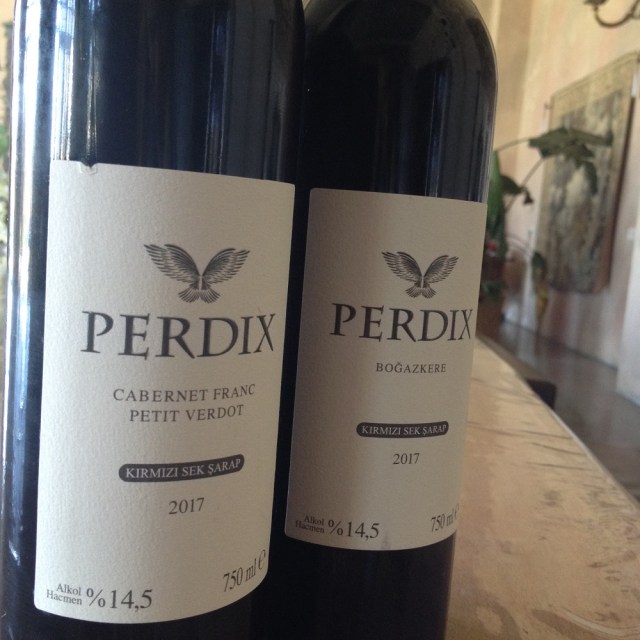 perdix-wines-urla (1)