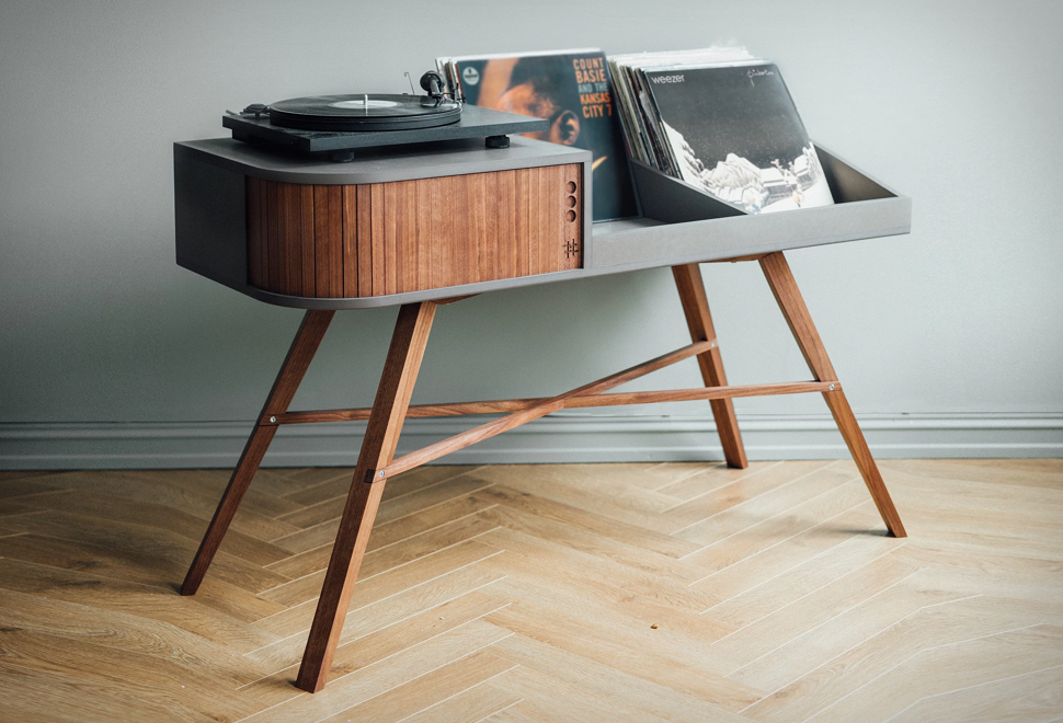 the-vinyl-table